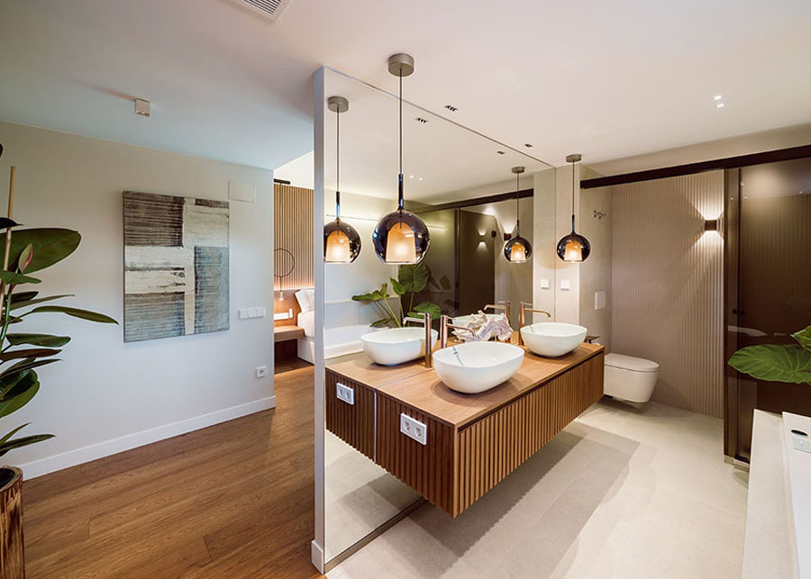 Imagen del baño principal de la suit del piso en Sant Cugat del Vallés