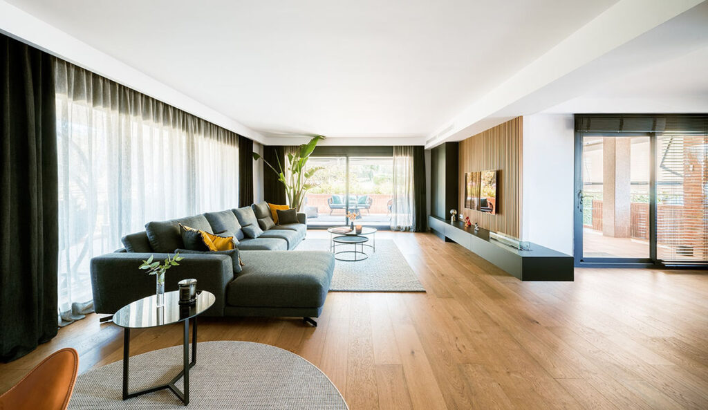 Vista general del salón del piso en Sant Cugat del Vallés